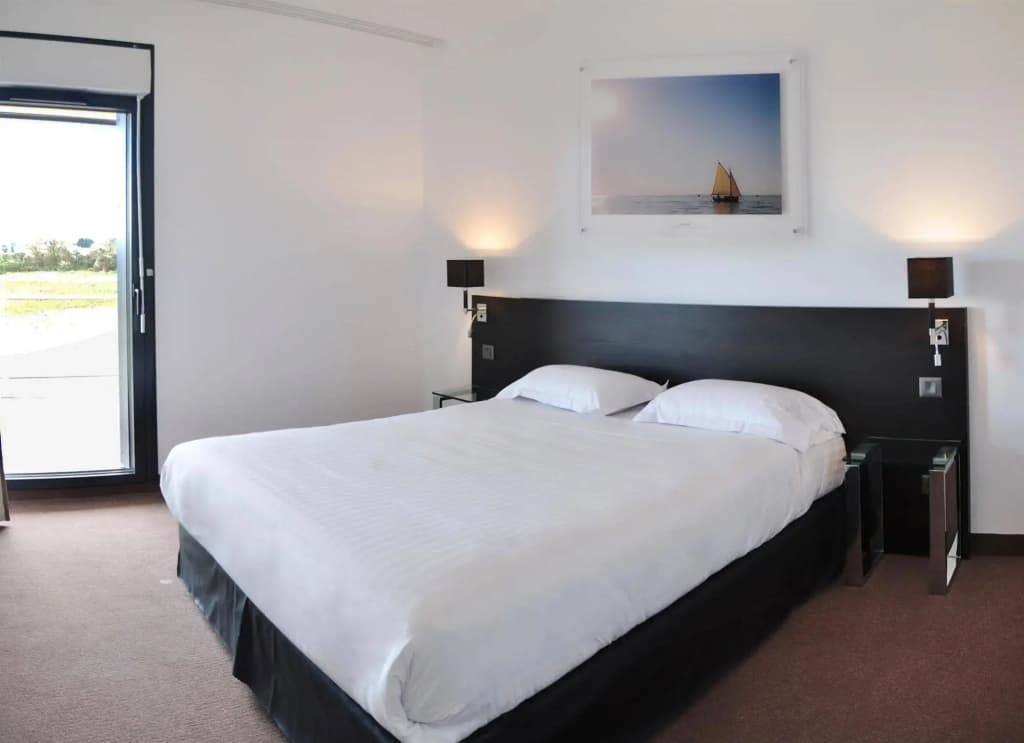 Golden Tulip Pornic Suites - Photo 3