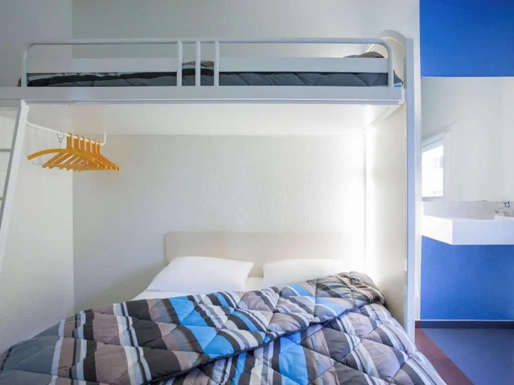 hotelF1 Fougï¿½res - Miniature 5