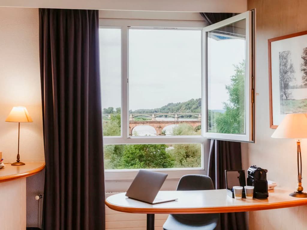 Mercure Nevers Pont de Loire - Miniature 8