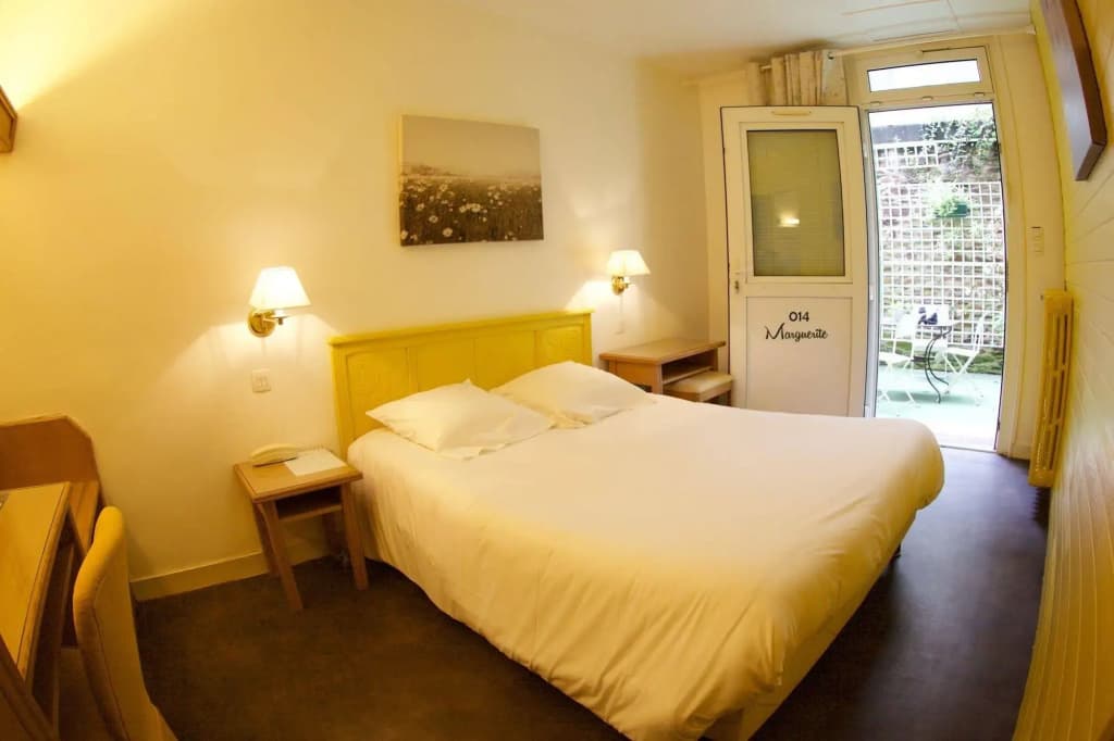 Garden Hotel - Photo 5