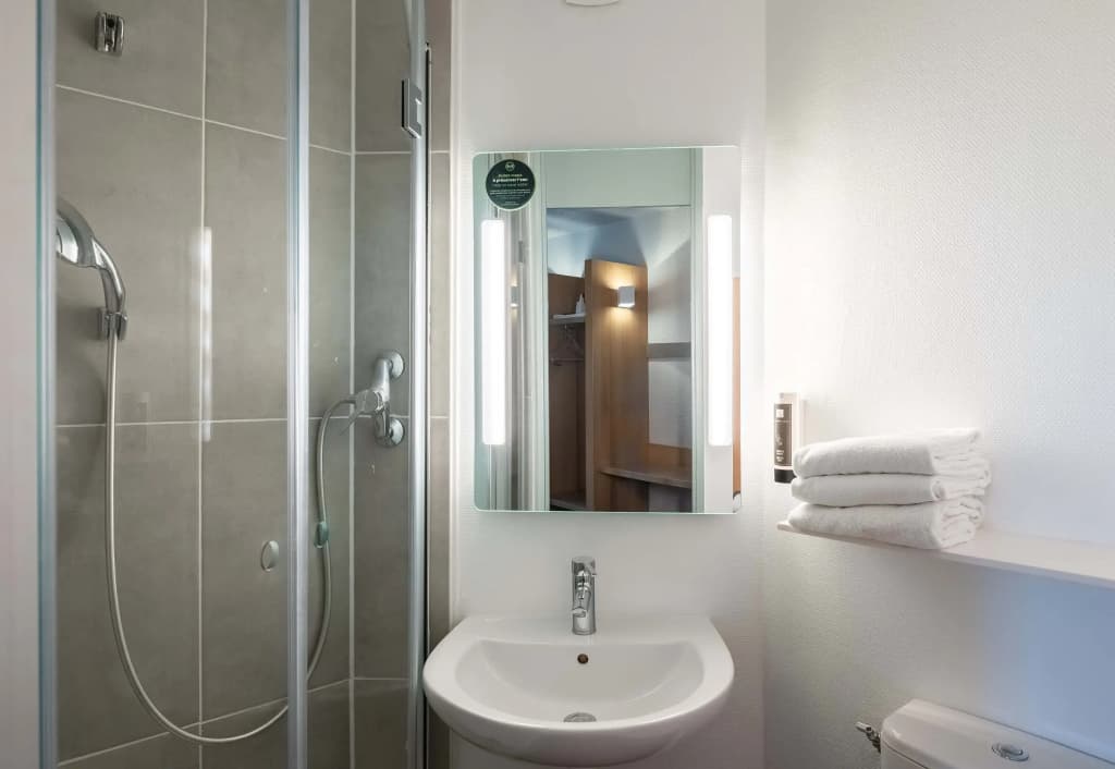 B&B HOTEL Lille Lezennes Grand Stade - Miniature 8