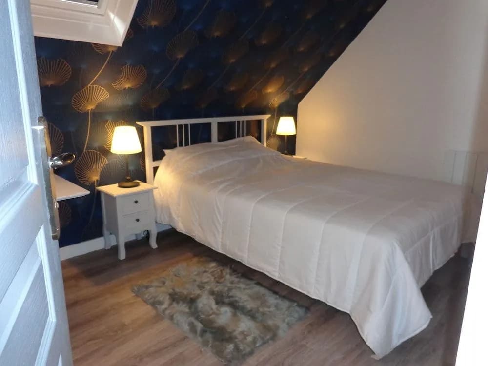 La CHAMBRE - Miniature 3