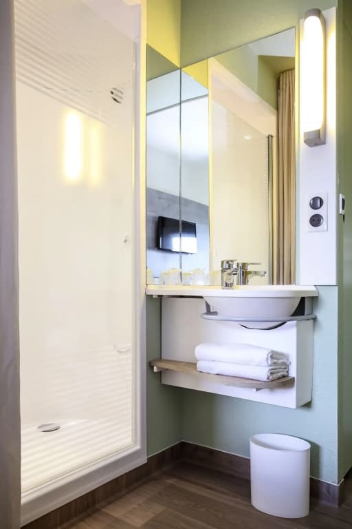 ibis budget Sète Centre - Miniature 8