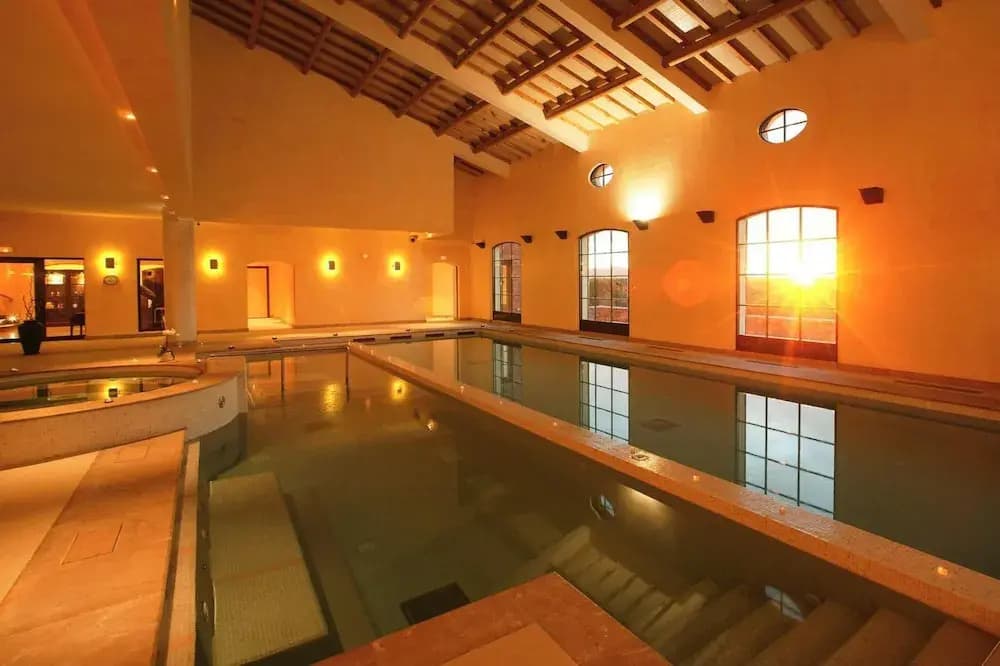 Resort in Var With Golf & Wellness - Photo 2