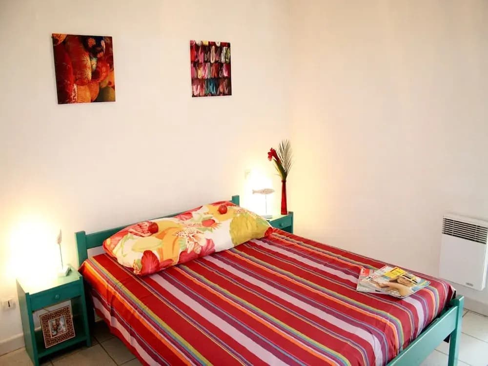 Cozy Retreat by the Beach - Photo 1