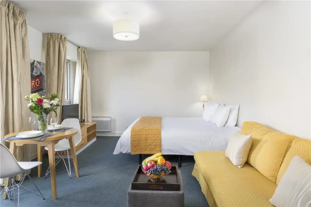 Royal Regency Paris Vincennes - Photo 4