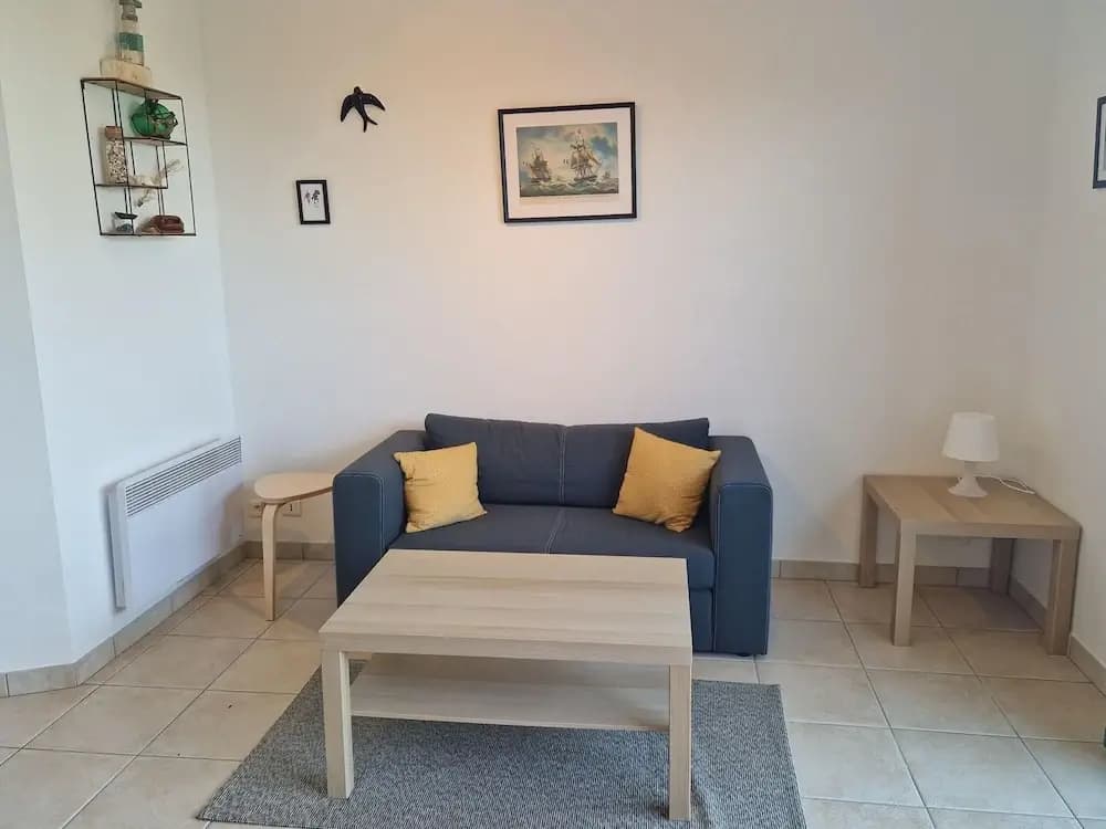 Flat With Direct Beach Access - Miniature 6