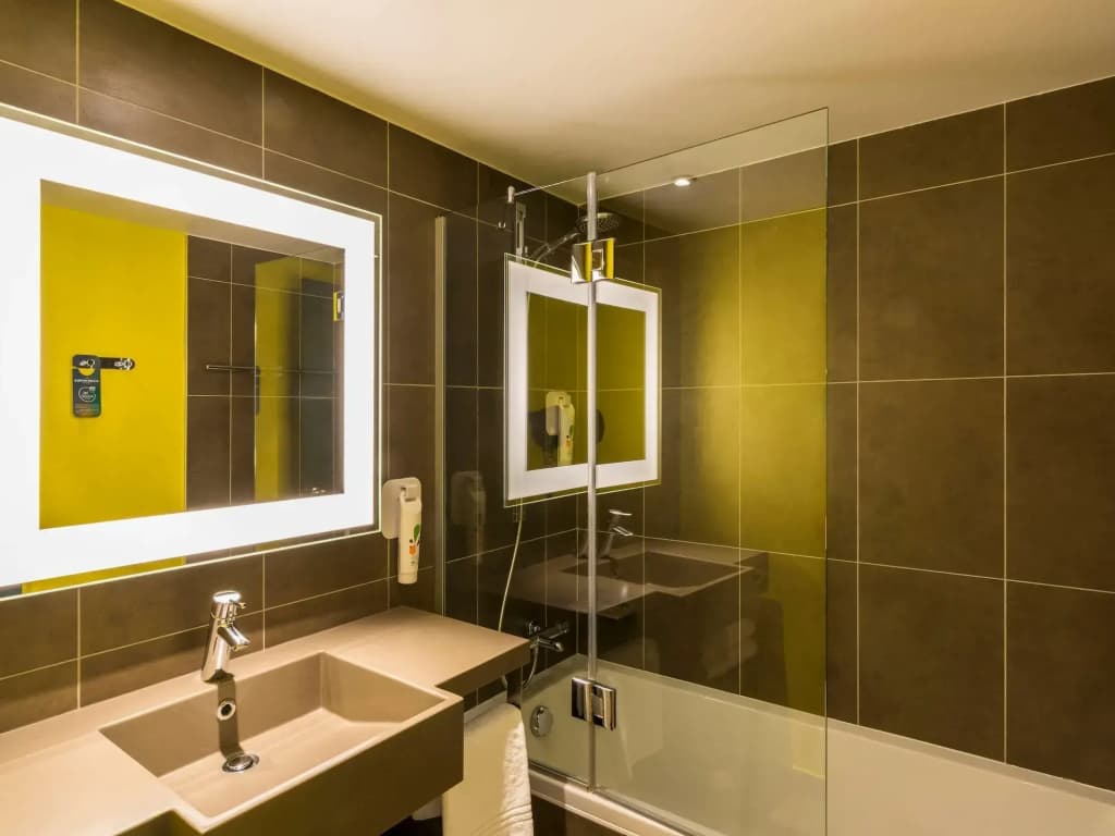 ibis Styles Lyon Bron Eurexpo - Photo 5