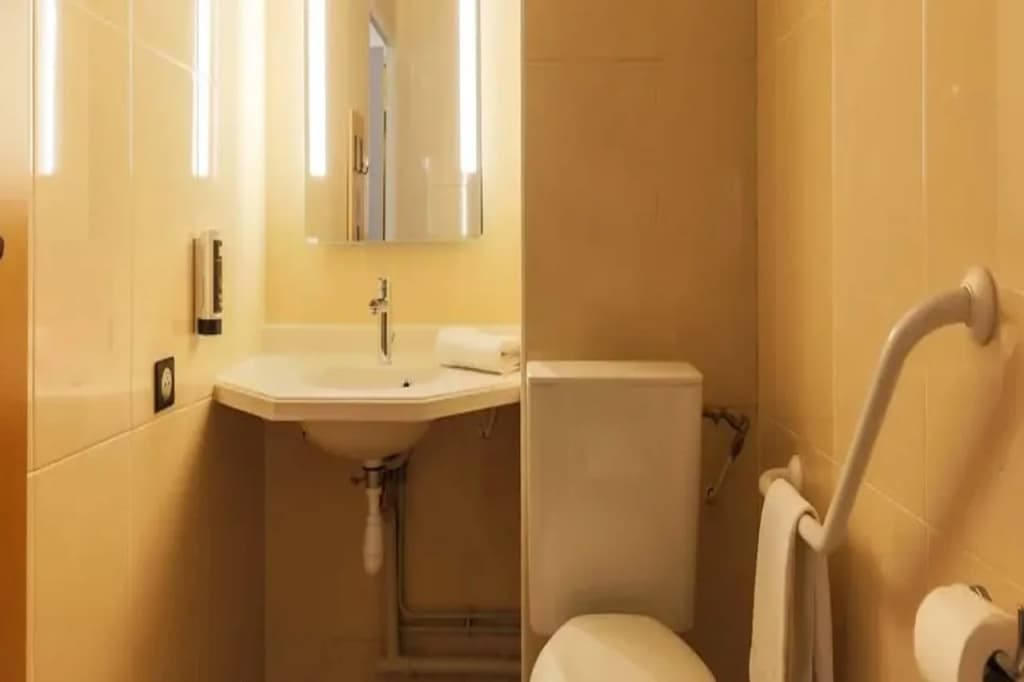 B&B HOTEL Metz Augny - Miniature 8