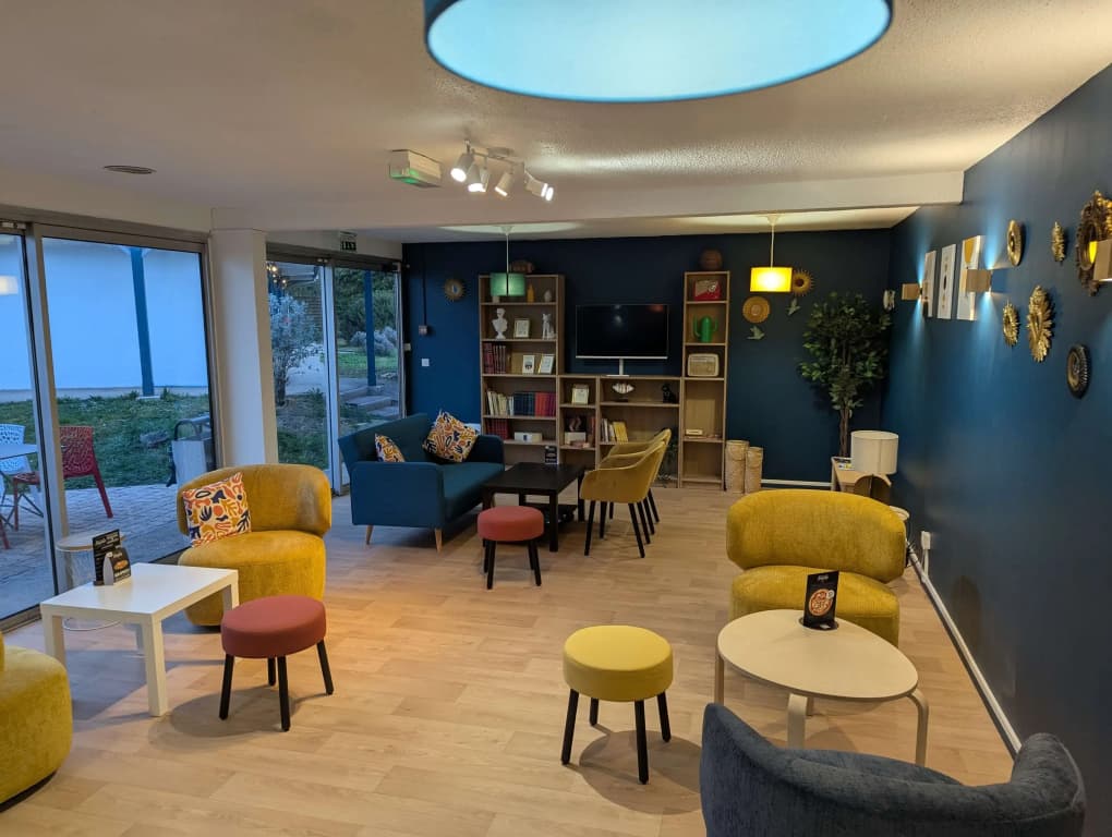 Hotel Kyriad Reims Est Parc des Expositions - Photo 2