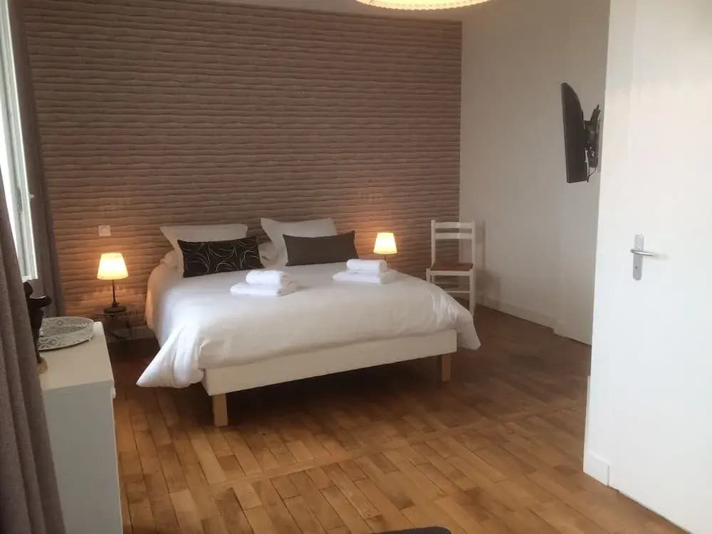 Chambre d'Hotes La Maison du Parc - Miniature 6