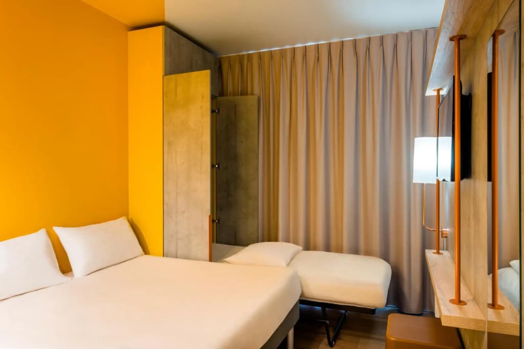 ibis budget Lyon Est Beynost - Photo 2