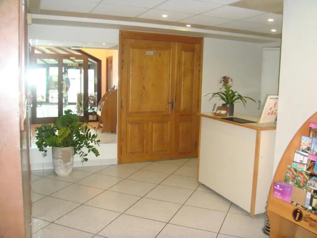H¿tel-Restaurant Le Calice Du Gevaudan - A75 - Photo 2