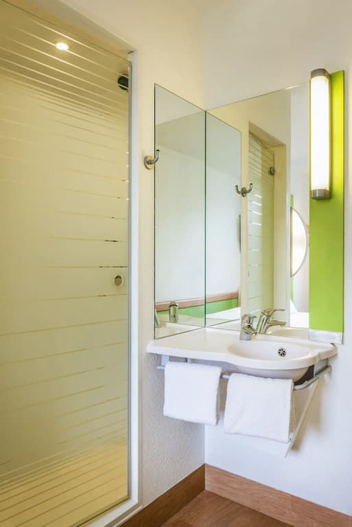 ibis budget Aubagne Les Paluds Agora - Miniature 7