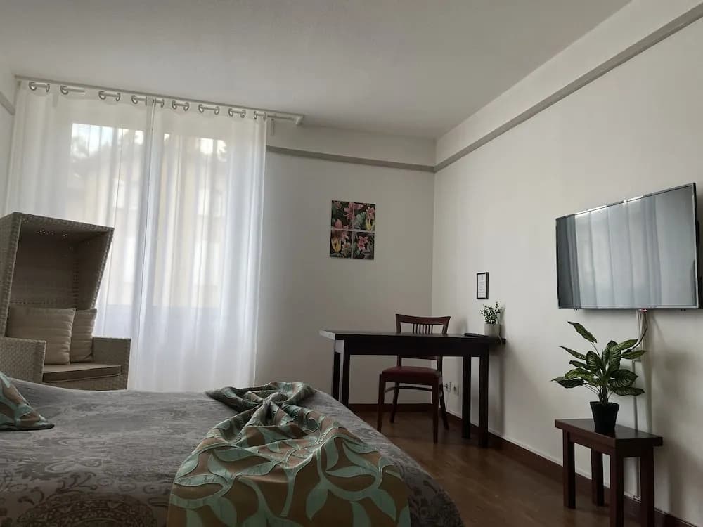 L'Embleme Boutique Hotel - Photo 2
