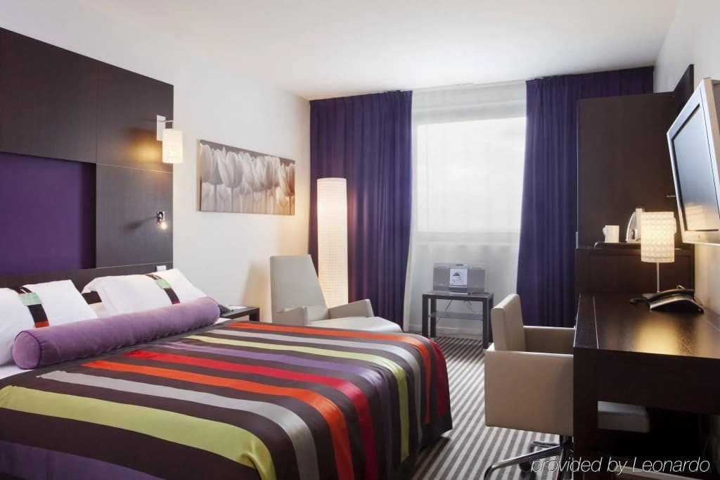 Holiday Inn Dijon by IHG - Miniature 6