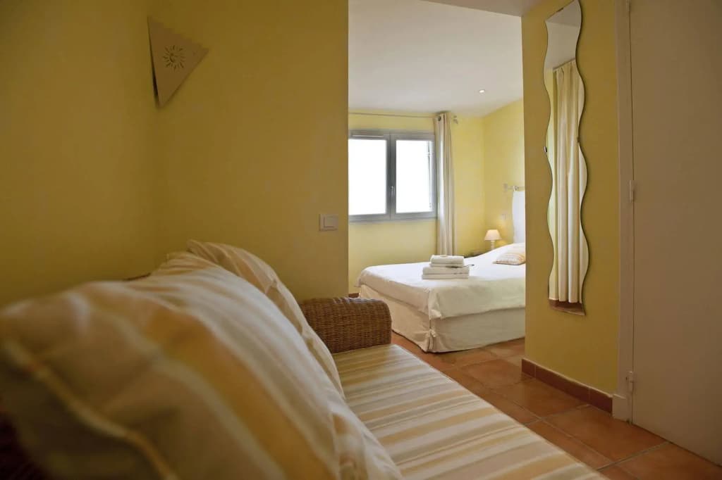 Hotel Les Calanques - Miniature 5