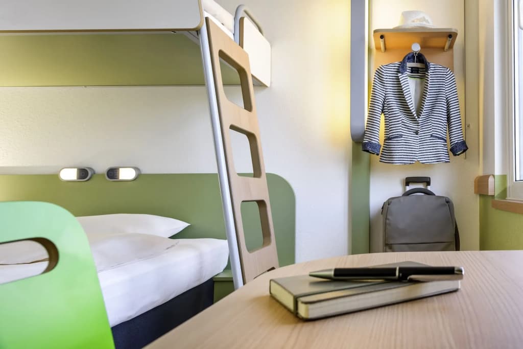 Hotel Ibis Budget Lyon Est Chaponnay - Photo 5