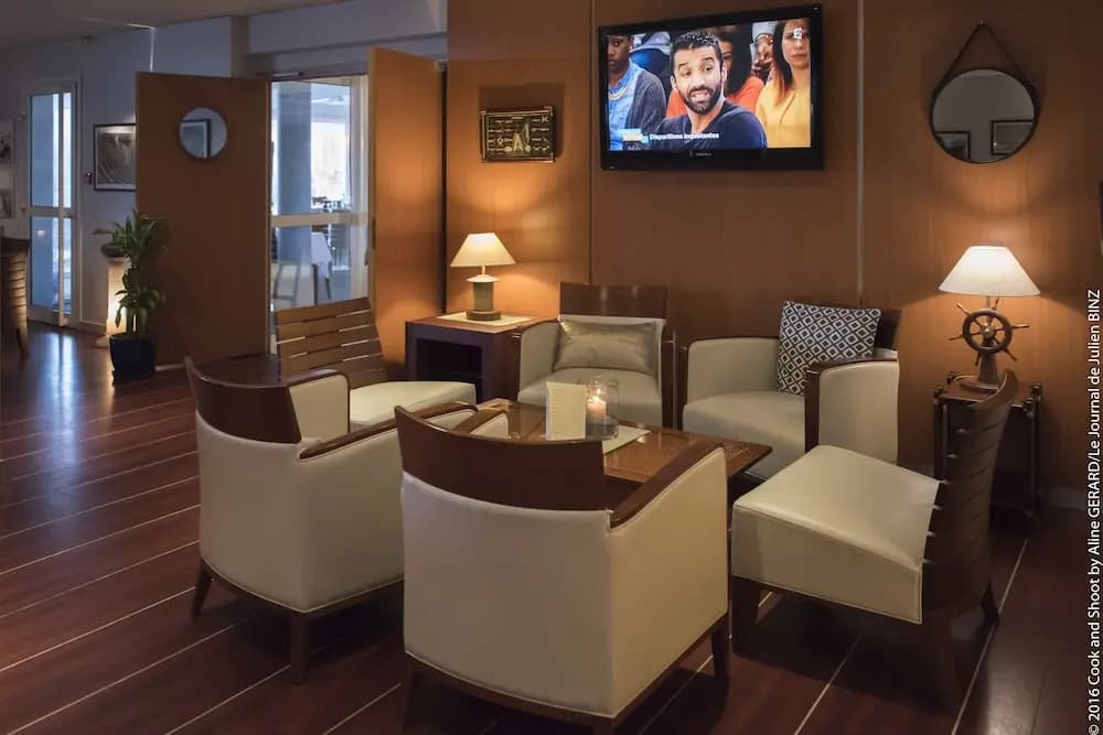 Mimozas Resort Cannes - Photo 3