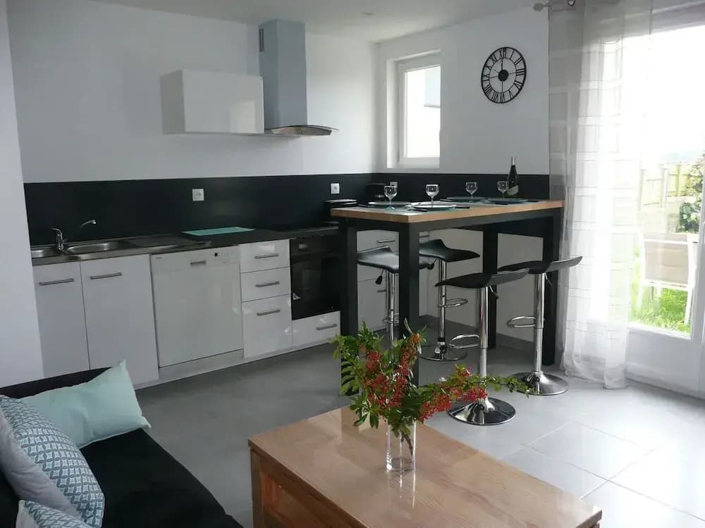 Apartment in Lilia Near Sandy Kastell Ac'h Beach - Photo 4