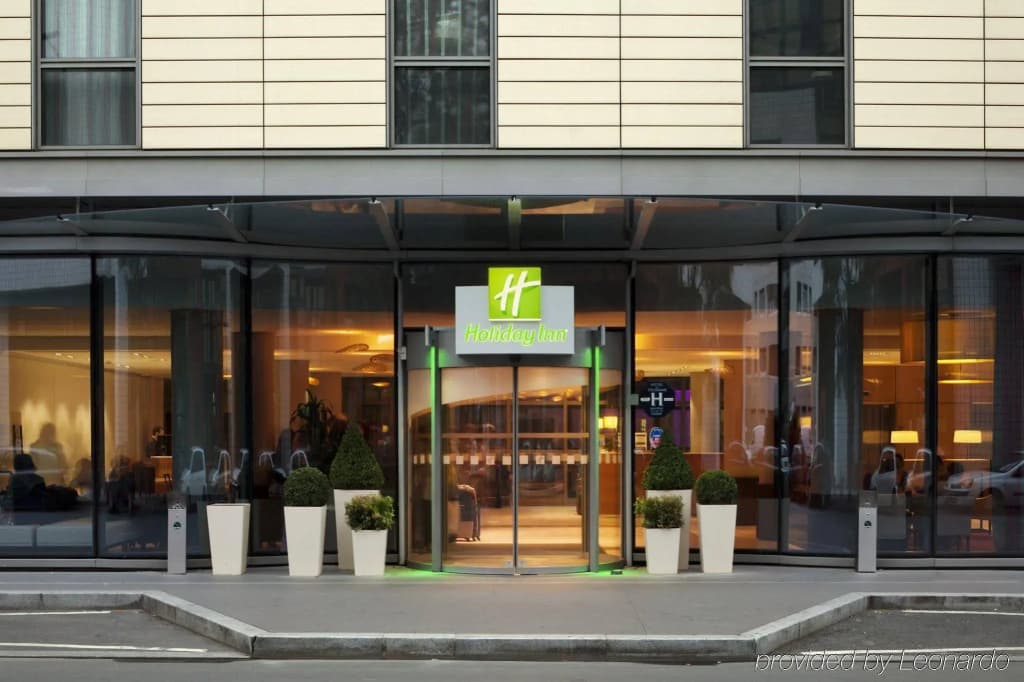 voco Paris – Porte de Clichy by IHG - Photo 1
