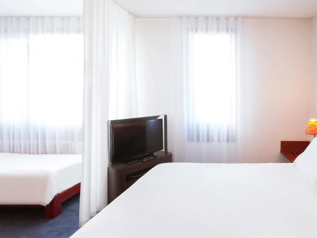 Novotel Suites Nancy Centre - Photo 5