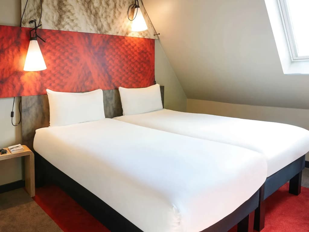 Ibis Paris Canal Saint Martin - Miniature 6