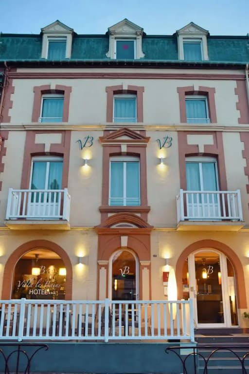 Hôtel Villa les Bains - Photo 1