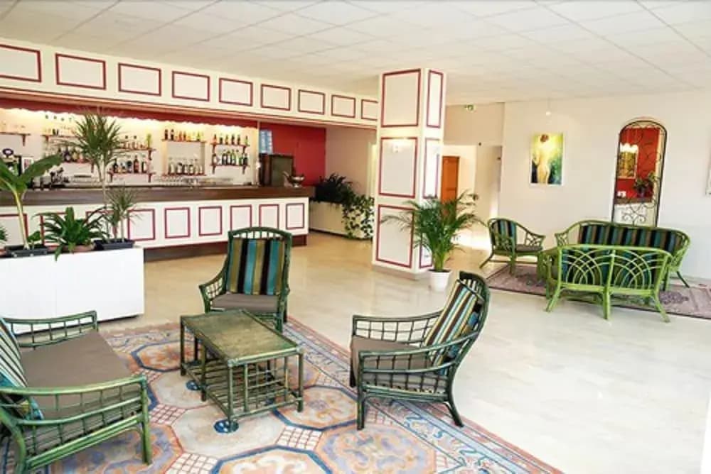 Hôtel Le Chagny - Miniature 8