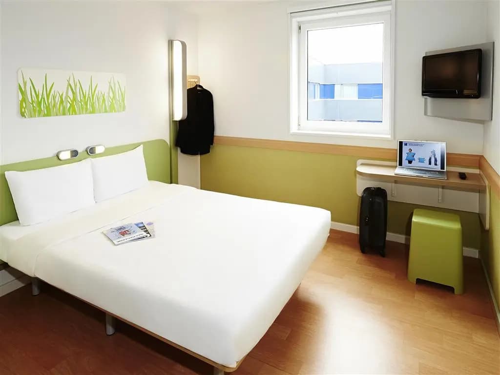 ibis budget Verdun - Photo 2