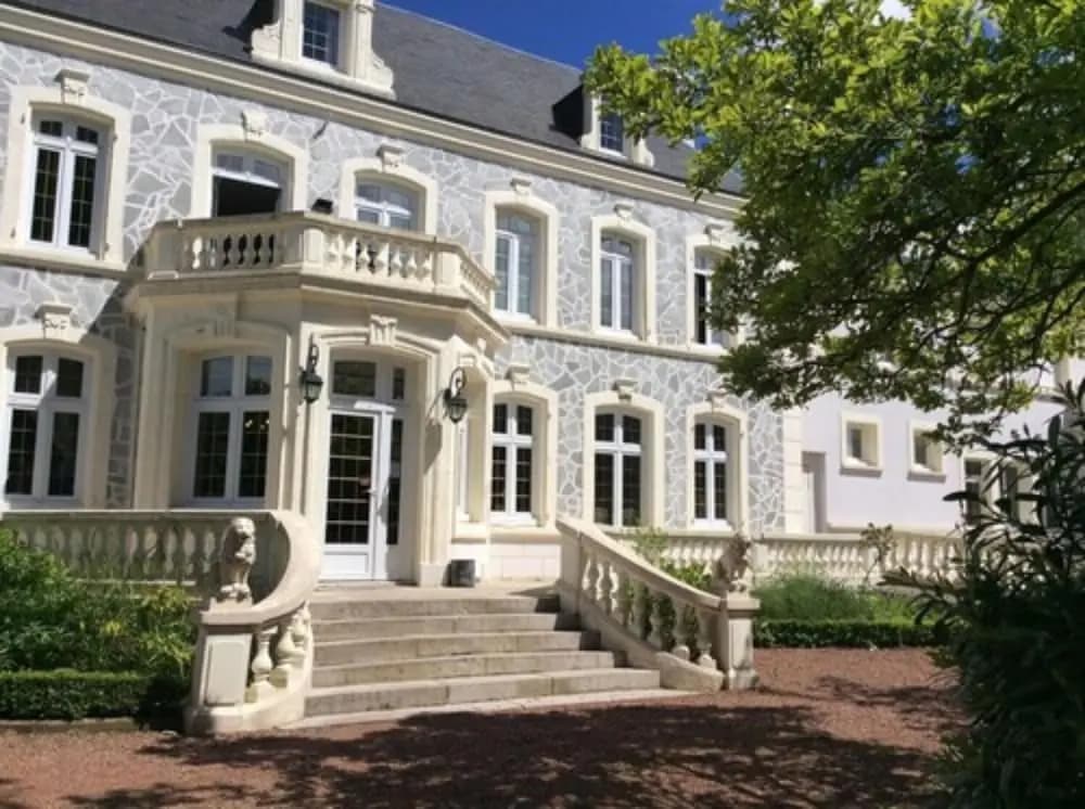 Château des Tourelles - Photo 1