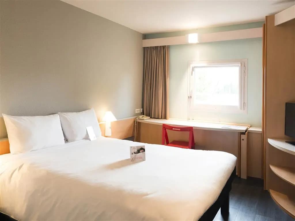 ibis Laval Le Relais d'Armor - Photo 3