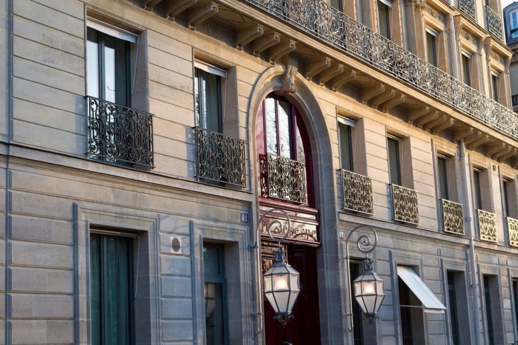 La Reserve Paris Hotel and Spa - Photo 1