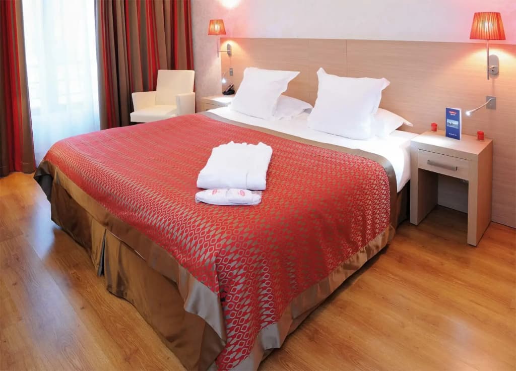 Residhome Aparthotel Paris Evry - Miniature 6