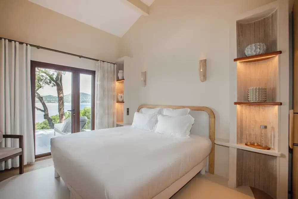 Magnificent Room With AC & Sea View in Gassin - Miniature 4