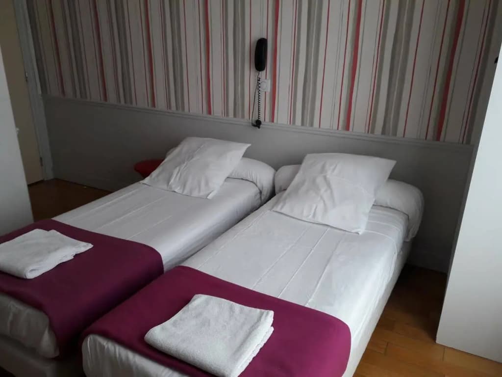 Perfect Hotel & Hostel - Miniature 2