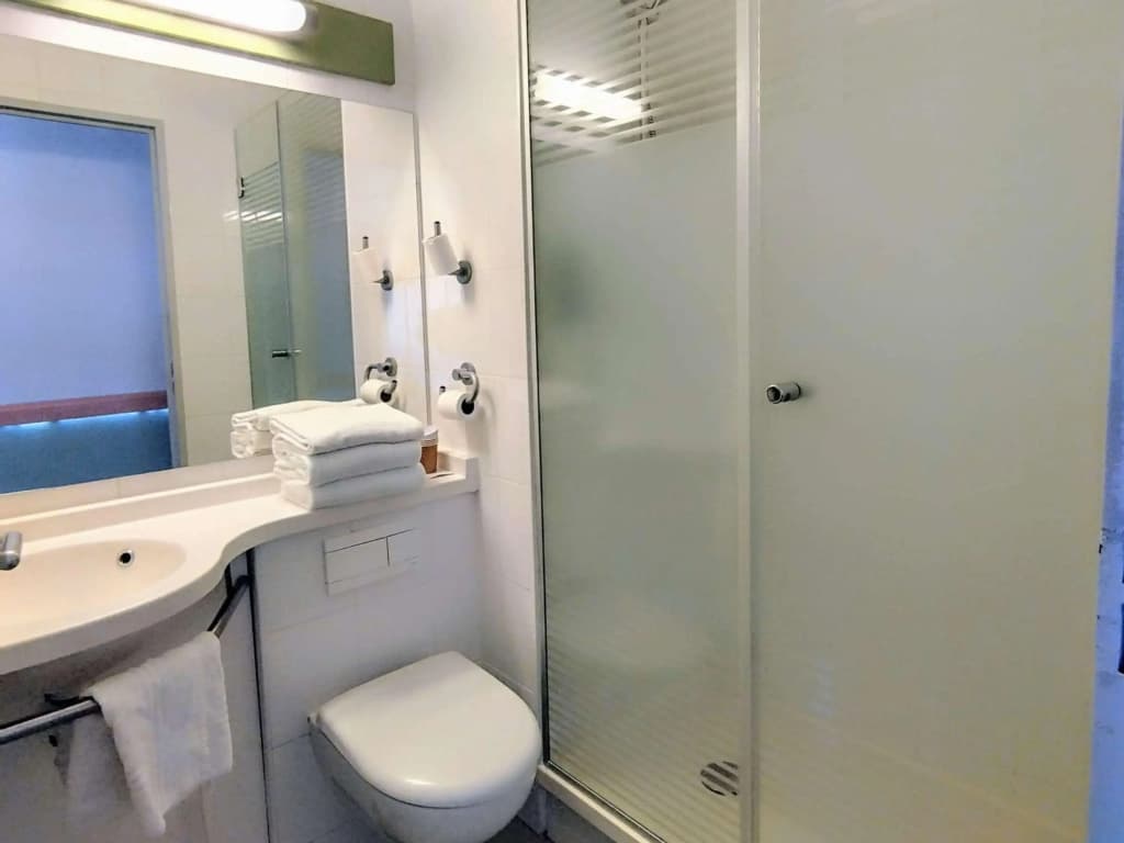 ibis budget Toulon Centre - Miniature 7