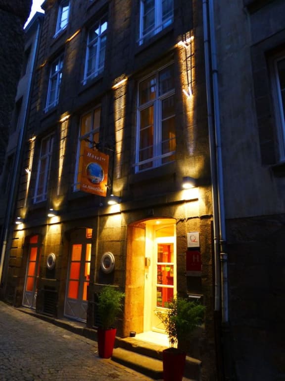 Hôtel Le Nautilus - Photo 1