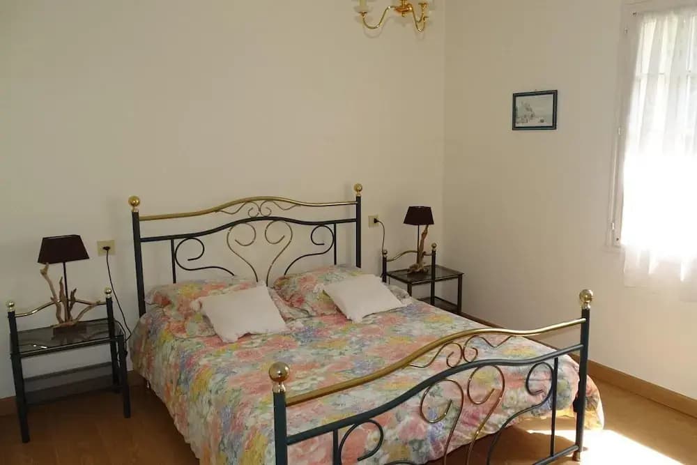 Beautiful Quiet Holiday Home, Close to the Beach - Miniature 3