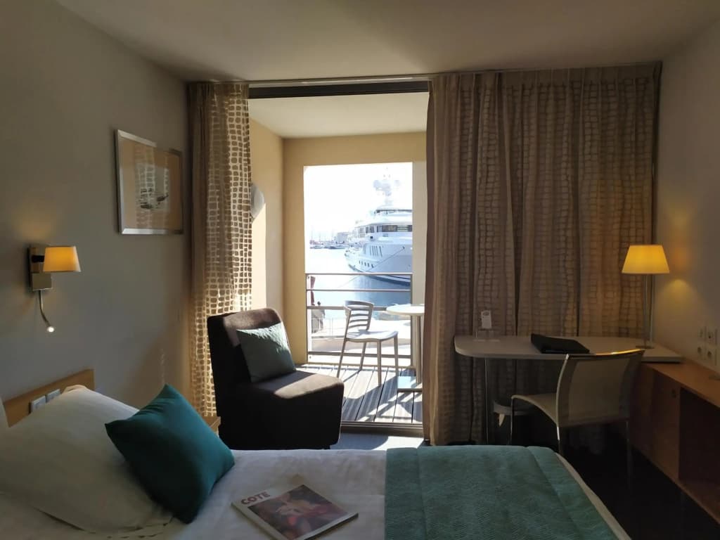 Best Western Premier Hotel Vieux Port - Miniature 6