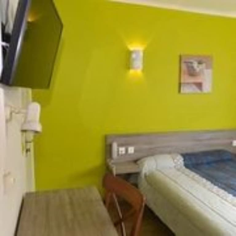 Hôtel Colisée-Verdun Centre Gare Saint-Roch - Photo 5