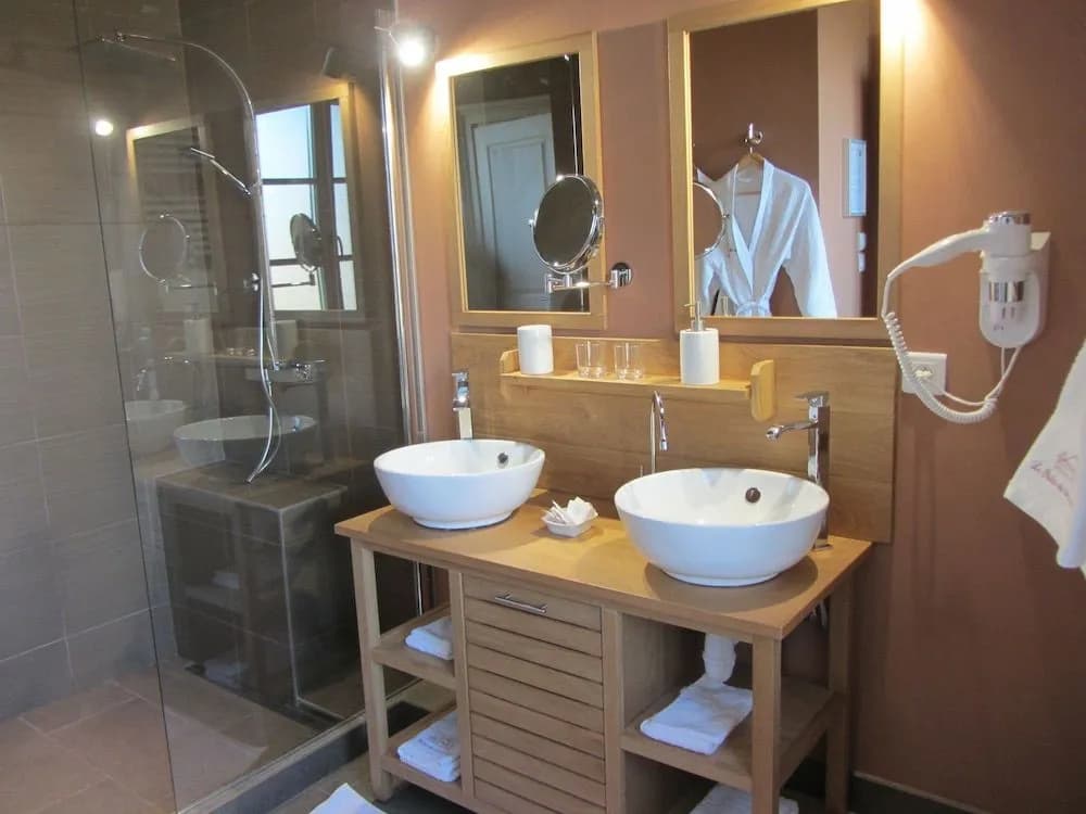 Le Relais des Deux Tours - Miniature 8