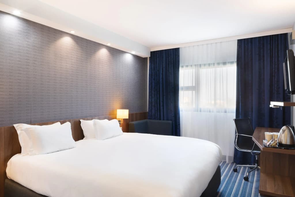 Holiday Inn Express Marseille Airport by IHG - Miniature 4