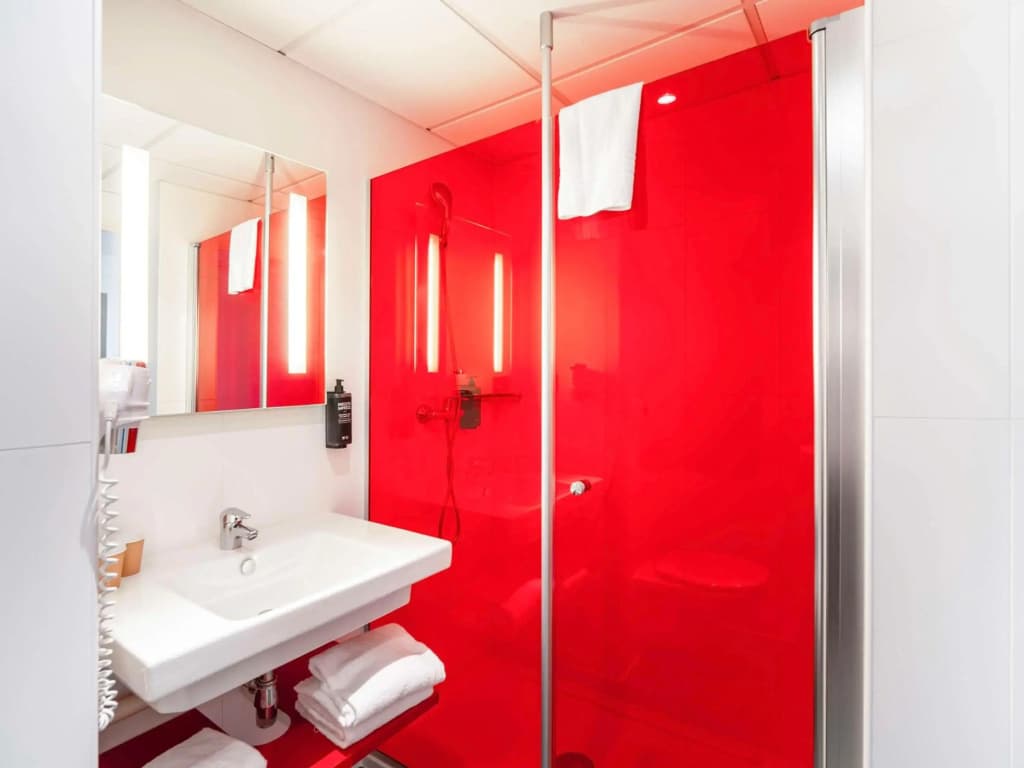 ibis Styles Toulouse Cite Espace - Miniature 8