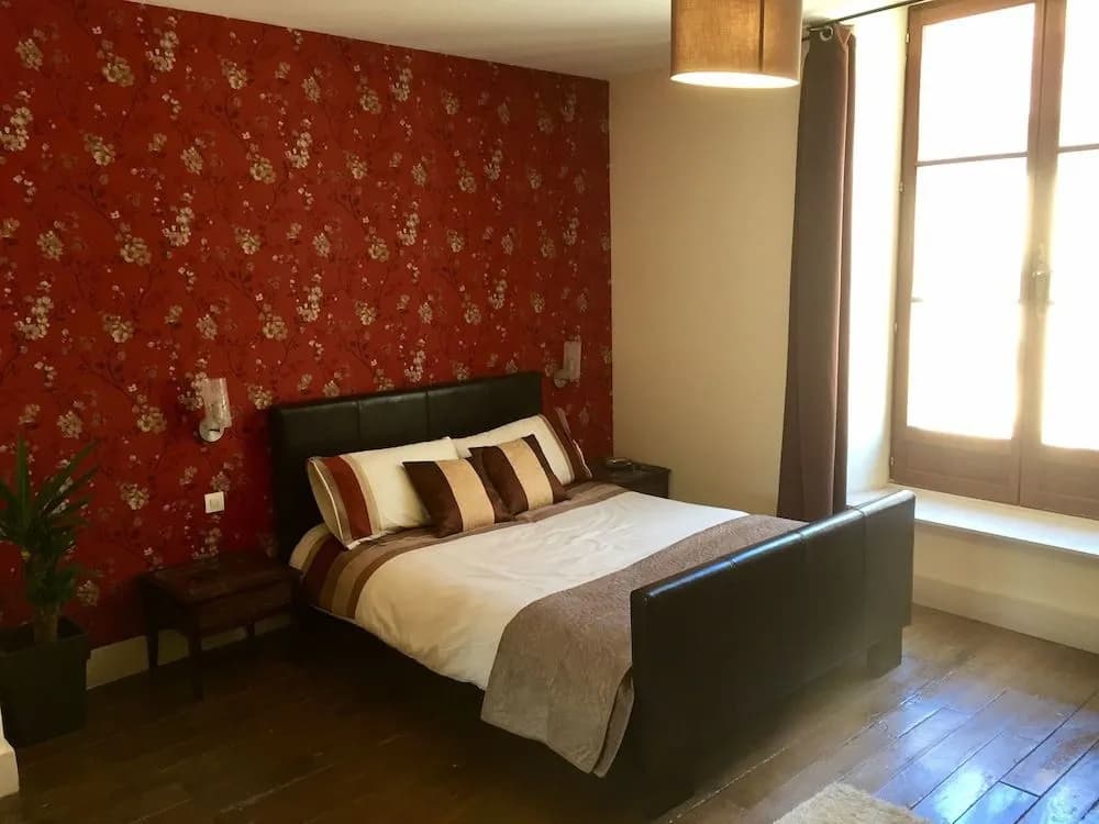 Chaillac Bed & Breakfast - Miniature 6