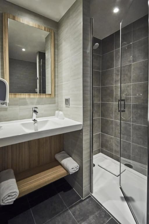 Kyriad ECO - Clermont Ferrand Estaing - Miniature 8
