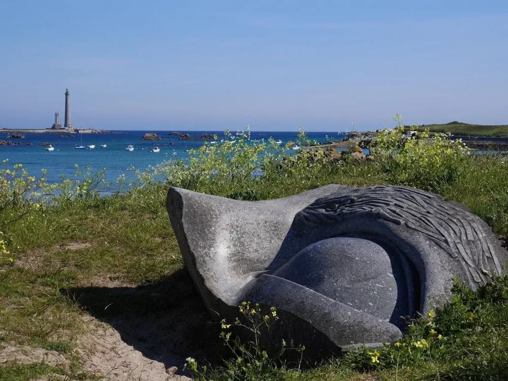 Stone House in Lilia Near Ile Vierge Lighthouse - Miniature 5