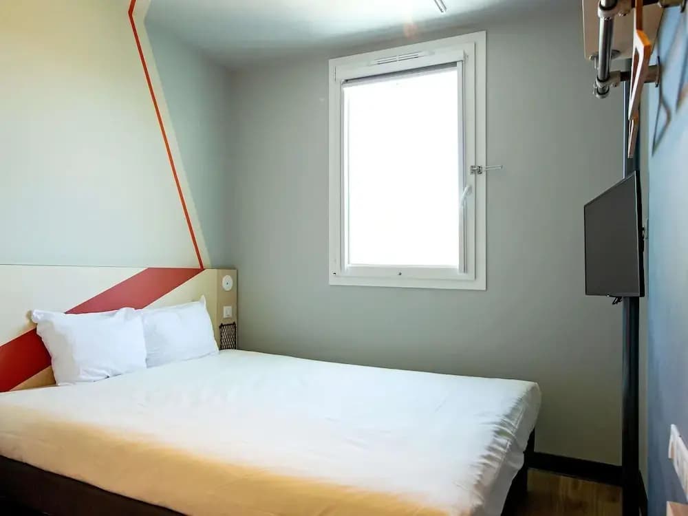 Ibis budget Montpellier Millènaire - Photo 4