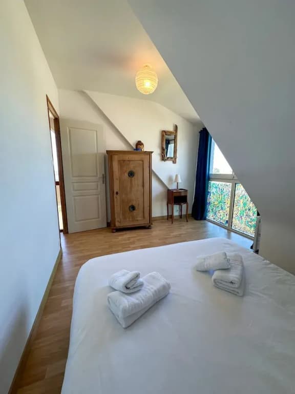 House in Ploudalmezeau With Beach Access - Photo 4