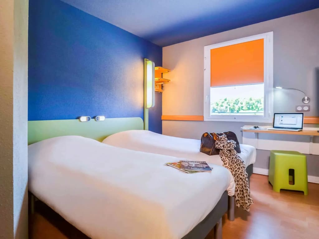 ibis budget Saint Martin de Crau Porte de Camargue - Photo 4
